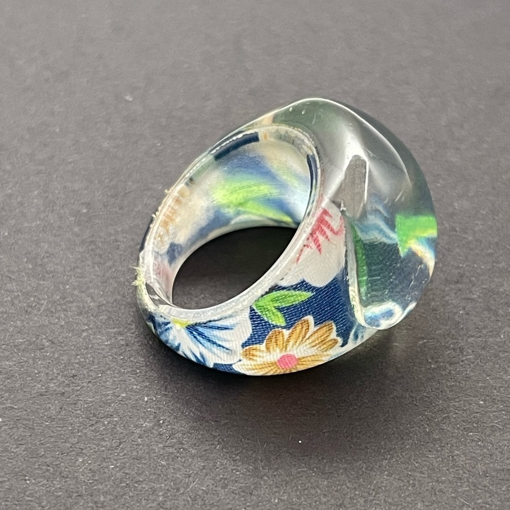 Vintage Floral Ring - Picture 2 of 3